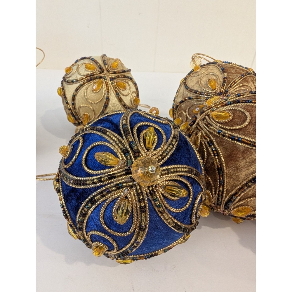 Lot 9 Blue Gold Velvet PUSH PIN Christmas Ornaments Beaded Trim MCM Vintage - Picture 15 of 16